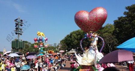 香港迪士尼巡游表演图片