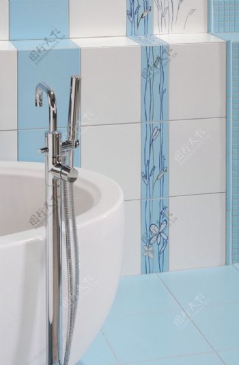 浴室卫生间瓷砖铺贴应用美图图片