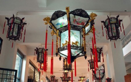 中式木艺八角吊穗手绘宫灯图片