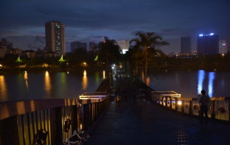 南宁中心公园夜景图片