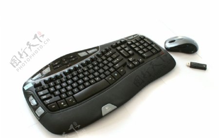 罗技MK700无线键鼠套装图片