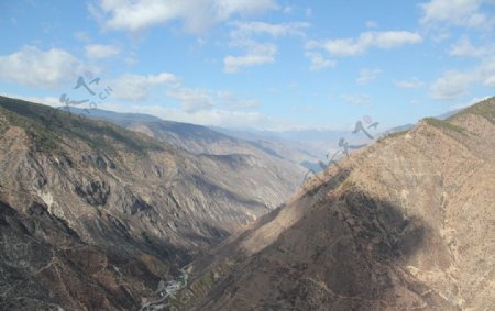 香格里拉大峡谷图片