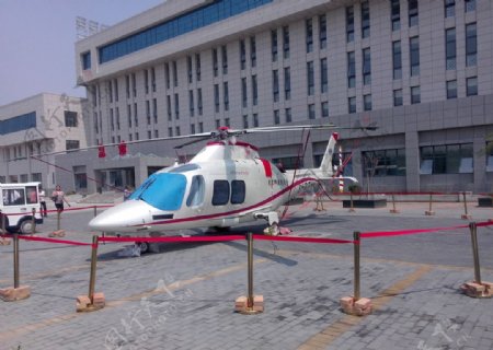权健医院直升机图片