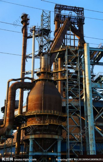 首钢工业高炉图片