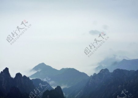 黄山山峰云海连图片