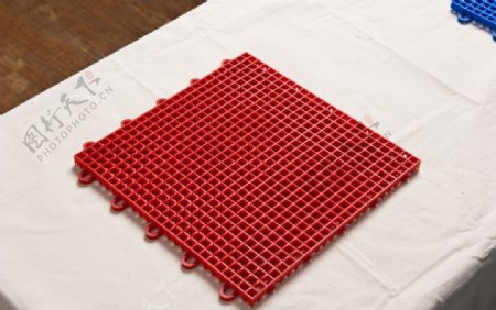 铁锈红塑胶地垫展示图片