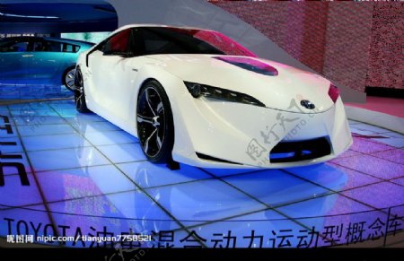 丰田油电混合动力概念车图片