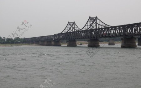 中朝大桥图片
