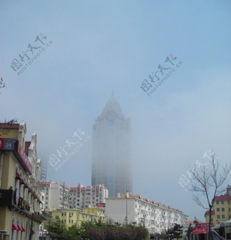雾中济南图片