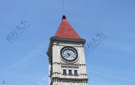 塔楼上的钟表图片