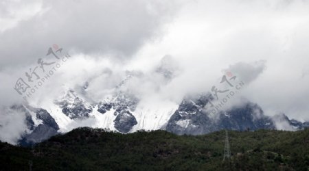 玉峰雪山图片