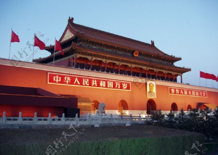 夜幕下的北京天安门图片