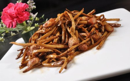 肉炒茶树菇图片