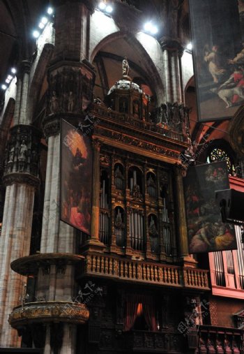 意大利米兰杜莫大教堂内景图片