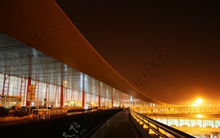 北京首都机杨午夜T3图片