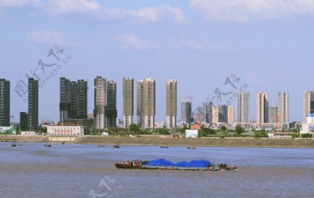 钱塘江畔图片