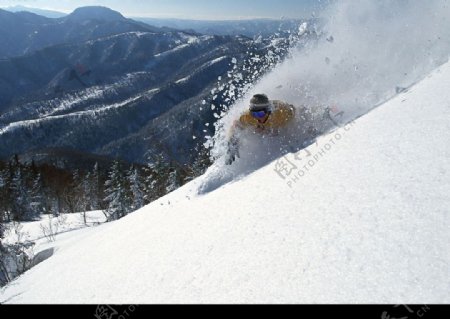 雪山滑雪山峰图片