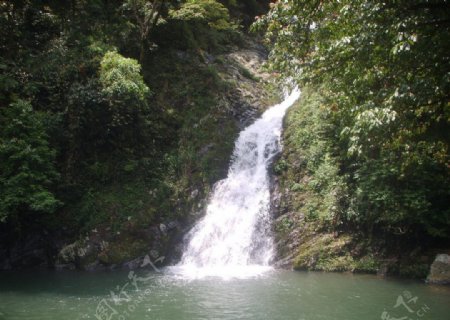 青山流水图片