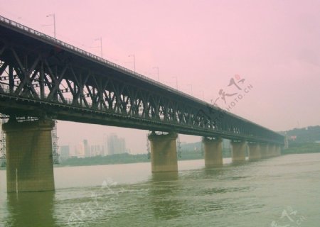 大桥水图片