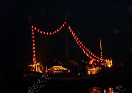 渔船夜色图片