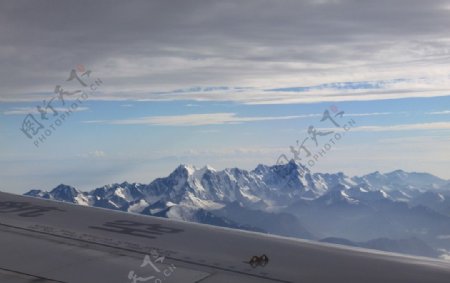 飞机外的冰山图片