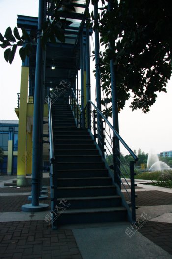 铁楼梯图片