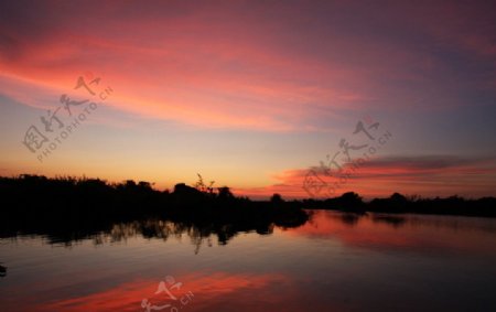 洞里萨湖的日落图片