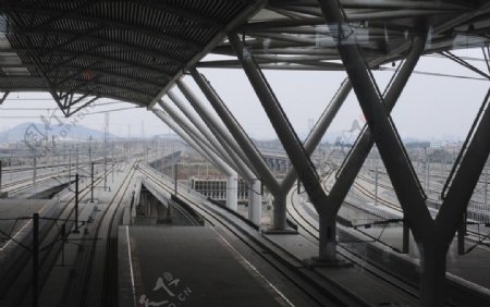 广州南站铁路图片