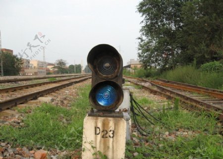 火车道信号灯图片