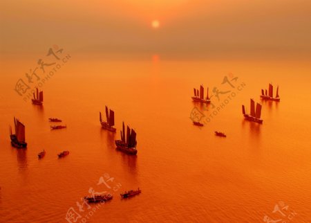 太湖帆船图片