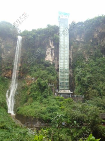 马岭河峡谷观光电梯图片