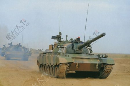 88式主战坦克图片