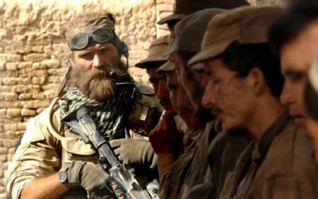 美军特种兵在阿富汗训练军图片