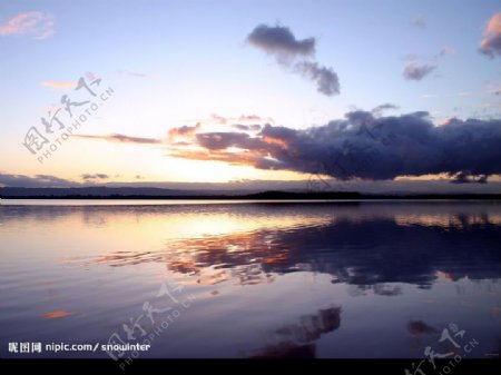 温哥华之湖滨夕阳图片