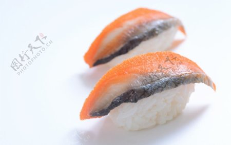 稀灵鱼寿司图片
