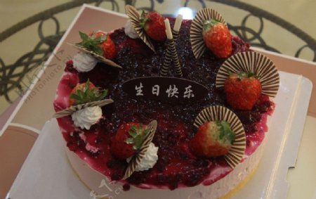 生日蛋糕水果蛋糕蓝莓蛋糕图片