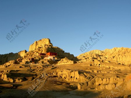 西藏阿里古格王朝遗址图片