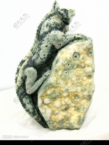 蜥蜴海洋石雕刻摆件图片