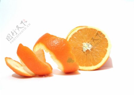 剥皮的橙子图片