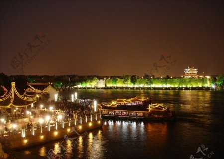 运河夜景图片