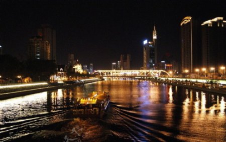 夜色海河之波图片