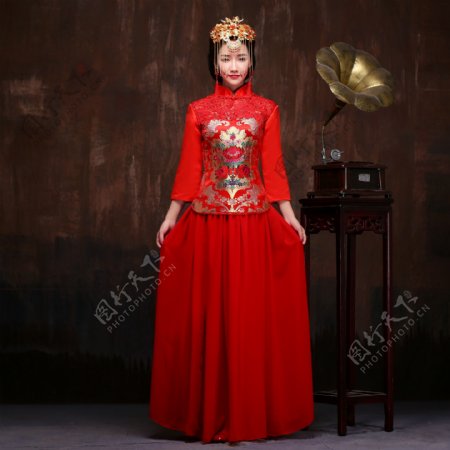 中式婚纱图片