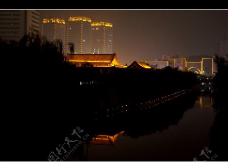 胡运河畔夜景图片