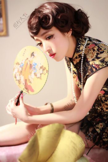 个性写真旗袍艺术照图片