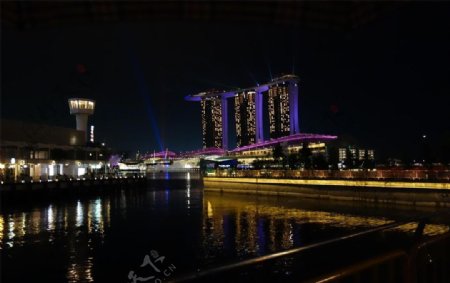 新加坡滨海湾夜景一角图片