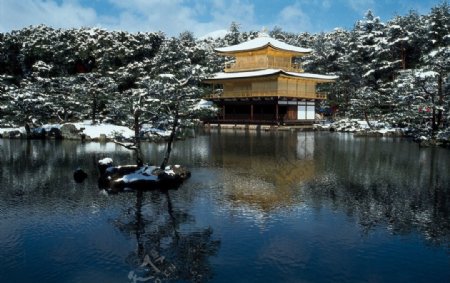 日本雪景建筑图片