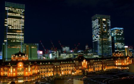 东京车站夜景图片