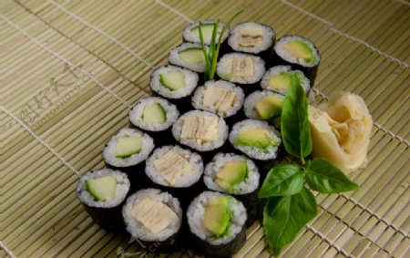日本青瓜卷寿司图片