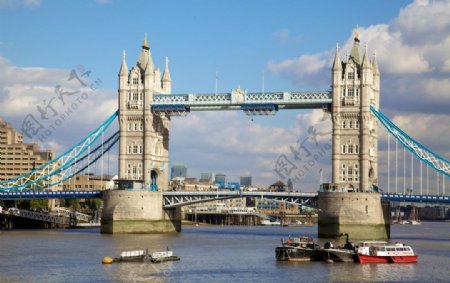 英國倫敦泰晤士河塔橋图片
