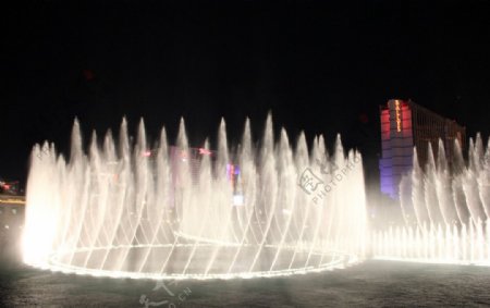 美国洛杉矶喷泉广场图片